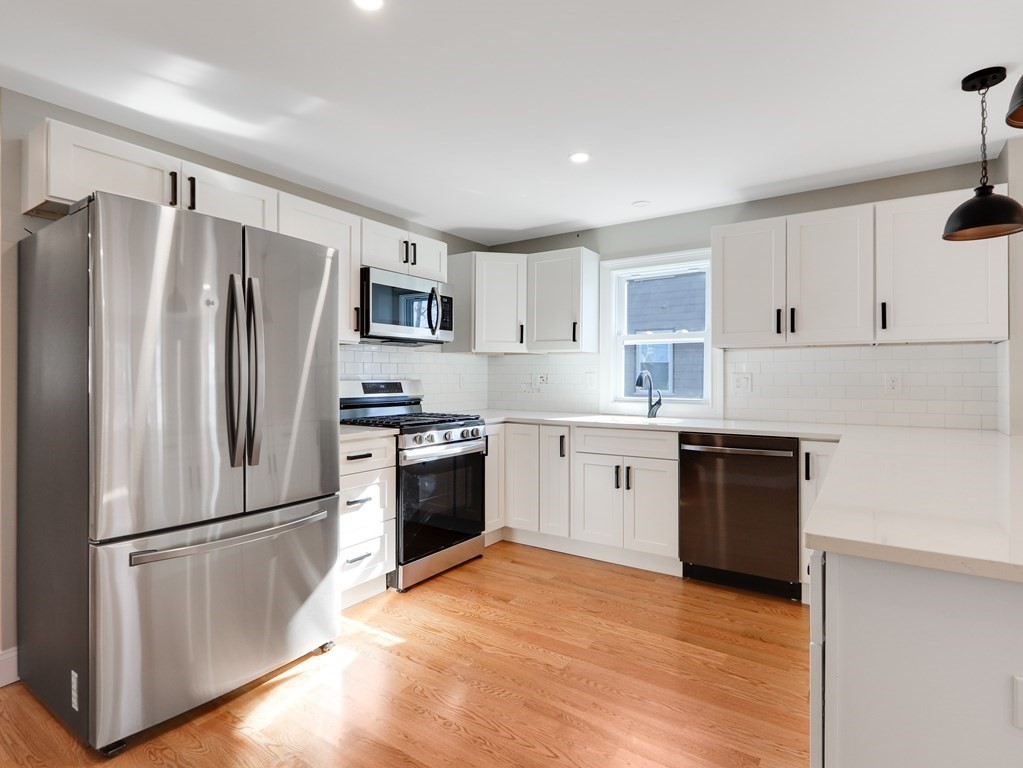 58 Hillsdale Rd, Tufts University