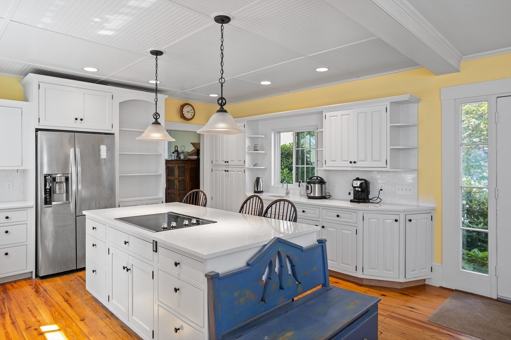 362 King St, Littleton