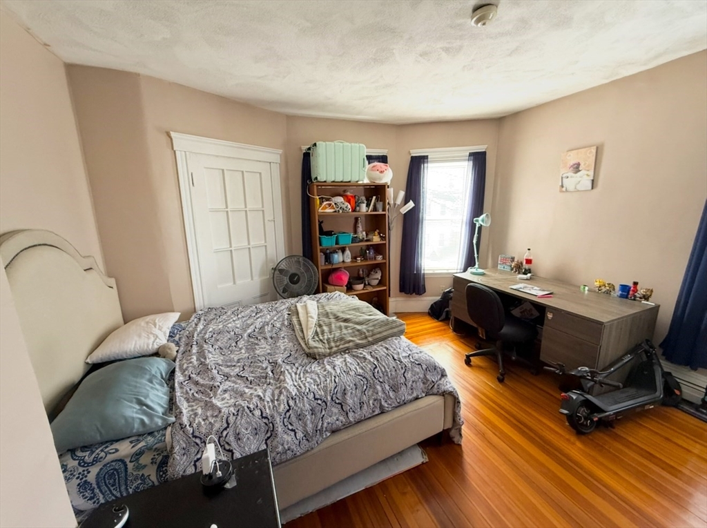 49 Conwell Ave, West Somerville