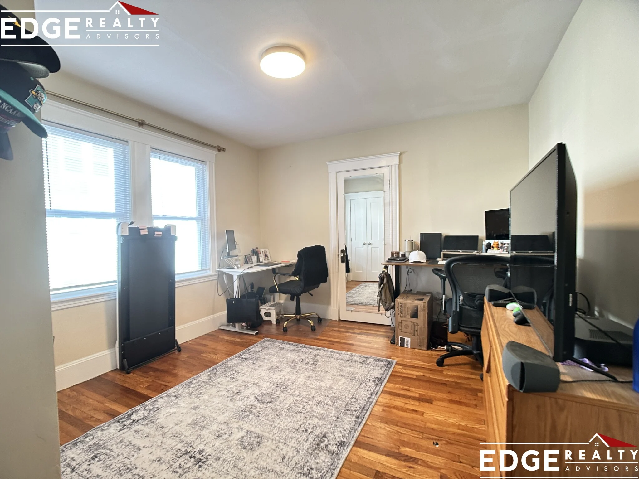 58 Hunnewell Ave, Oak Square