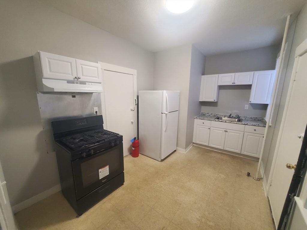 72 Walnut Park, Roxbury