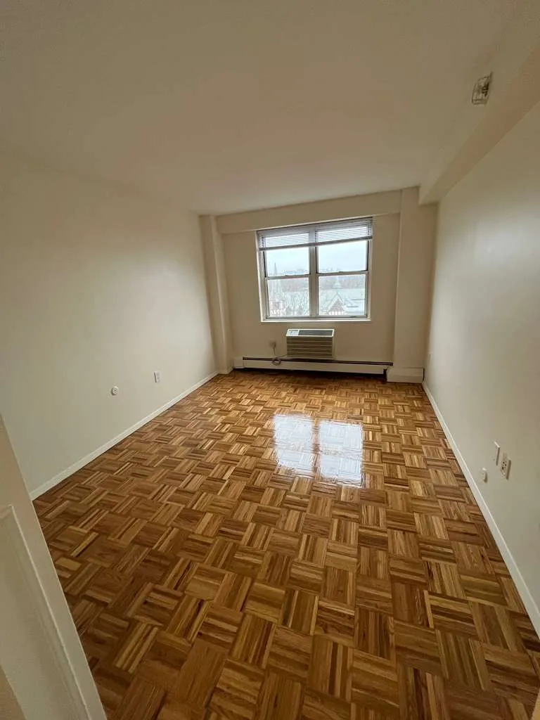 185 Freeman St, North Brookline