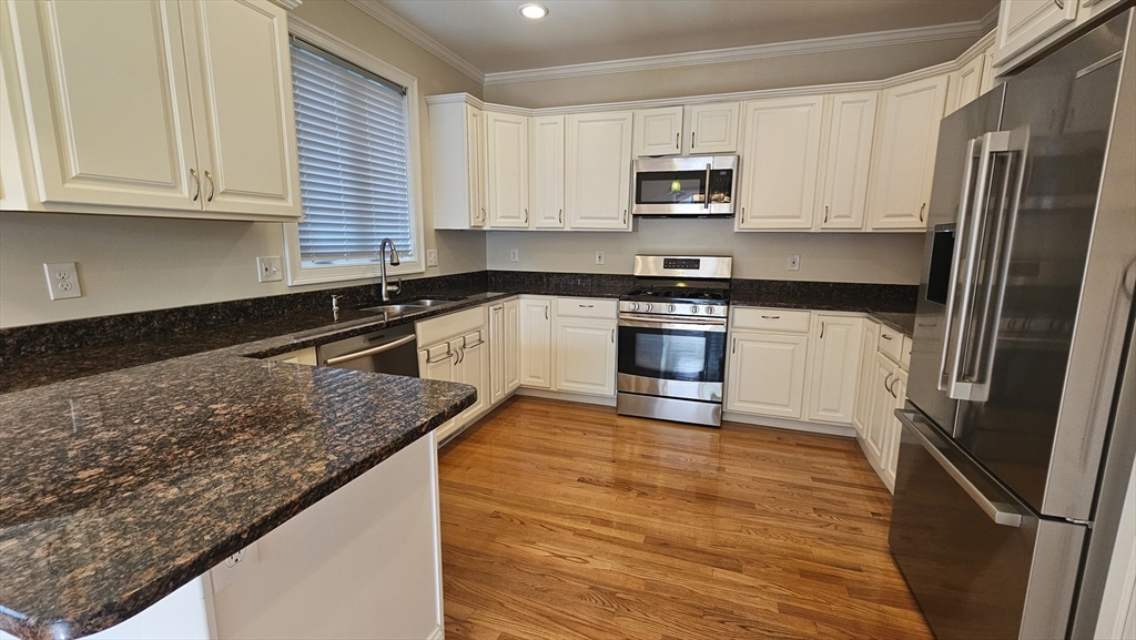 43 Hammond St, Waltham