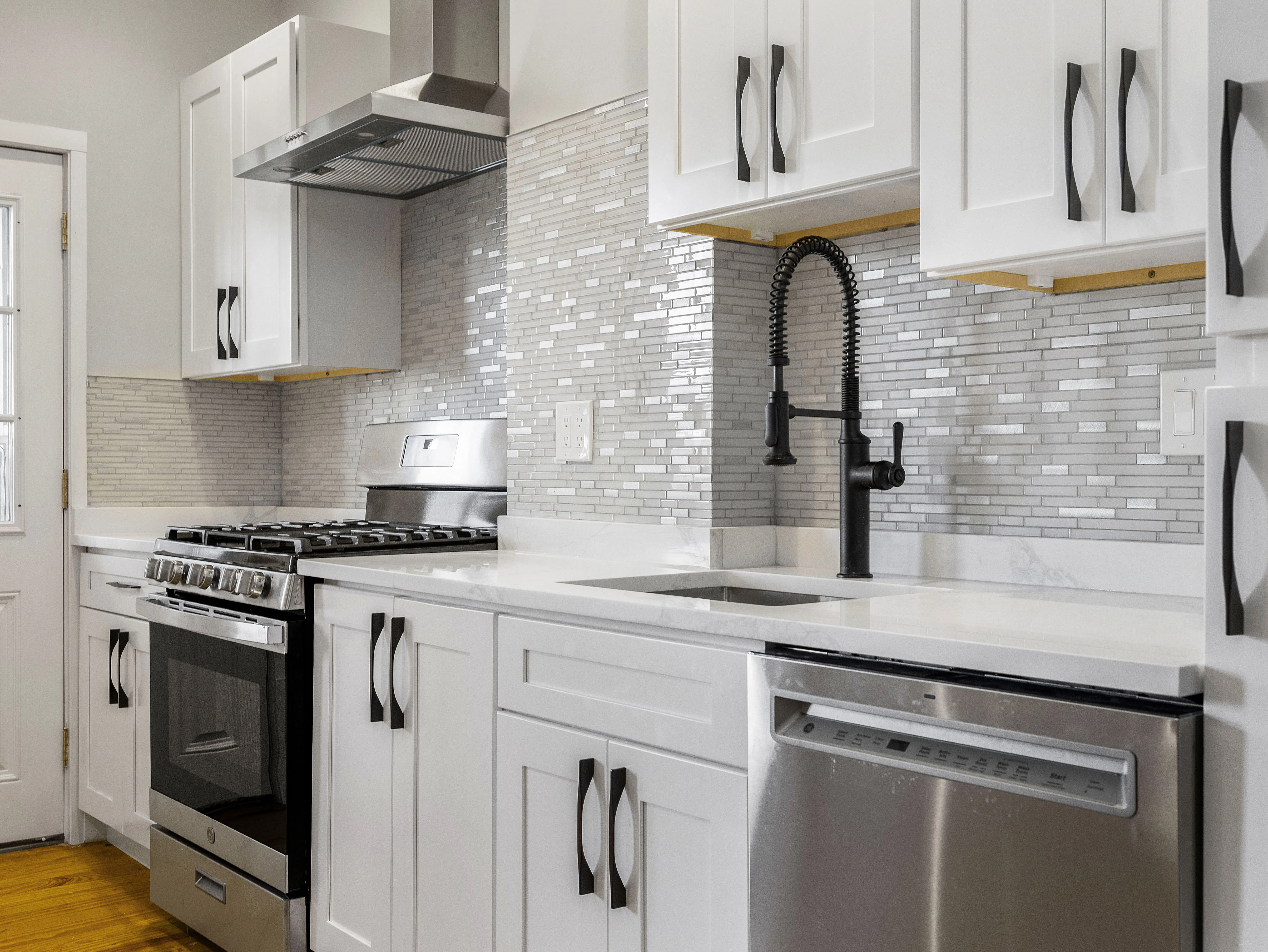 131 Cottage St, East Boston