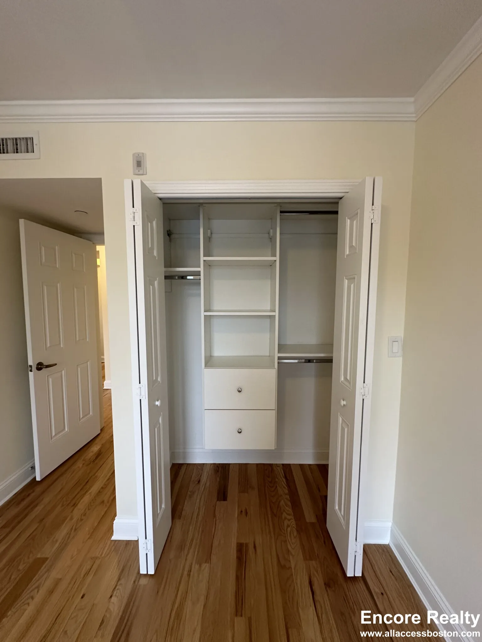 56 Langdon St, Neighborhood Nine