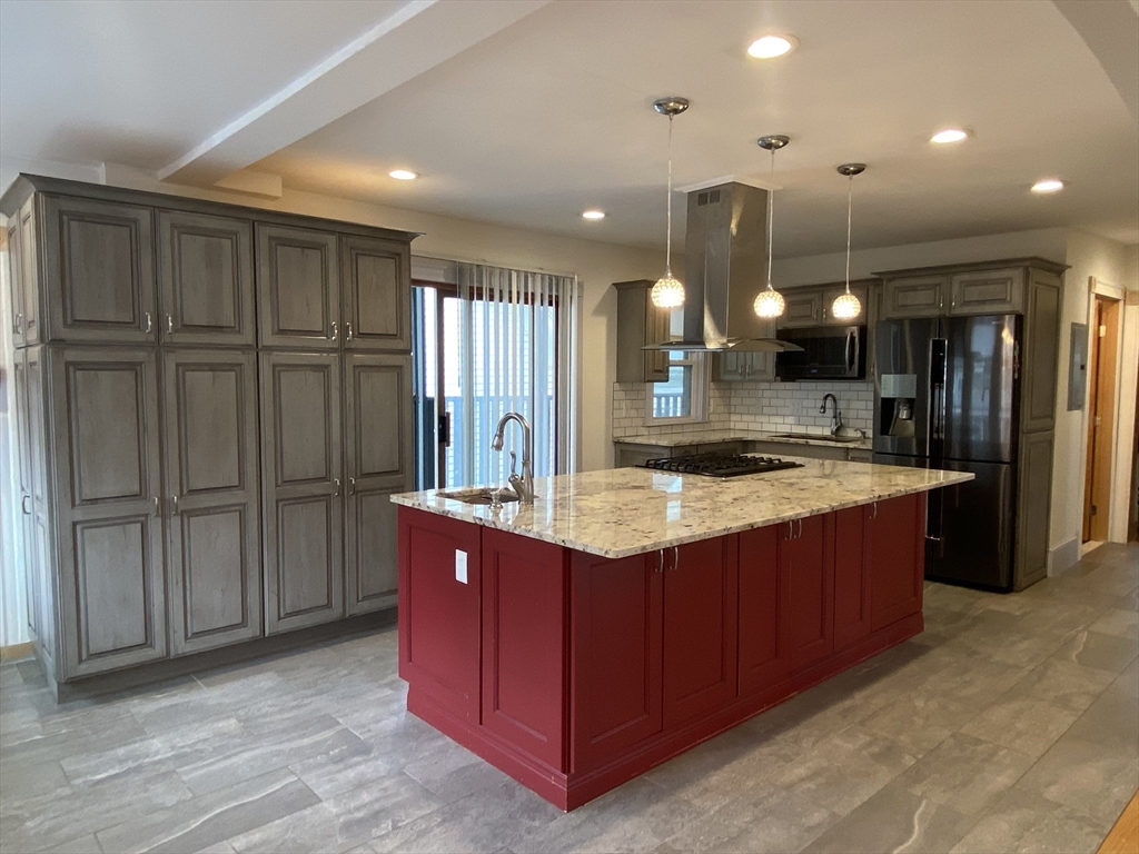 99 Walnut St, Malden