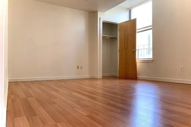 131 Tremont St, Downtown