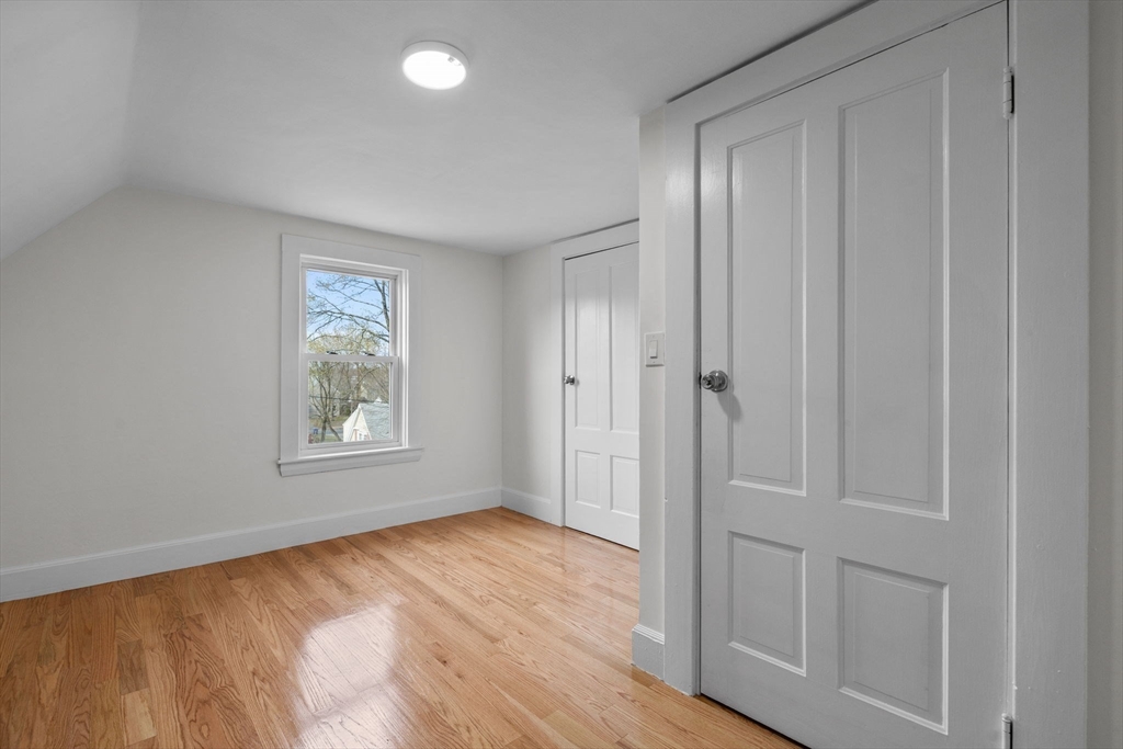 5 Fells Ave, Milford