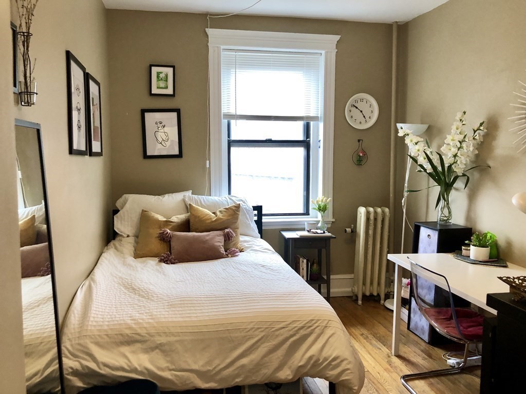 137 Peterborough St, Fenway