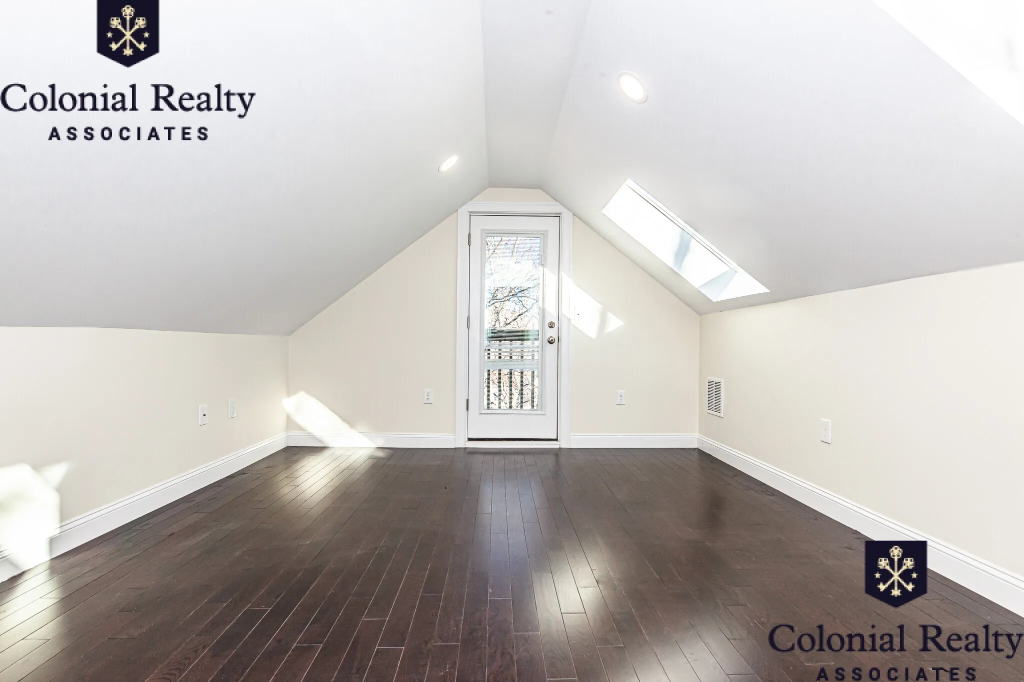 48 Caldwell Rd, West End