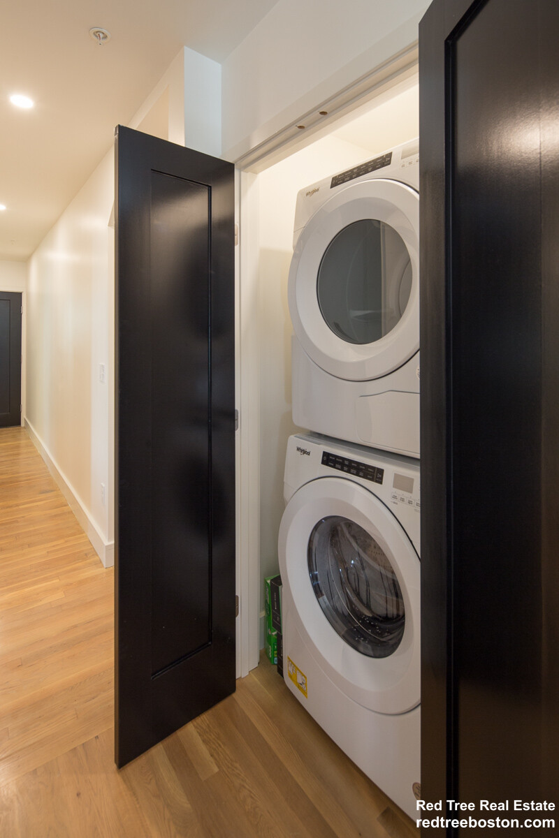 92 Brown St, South Side