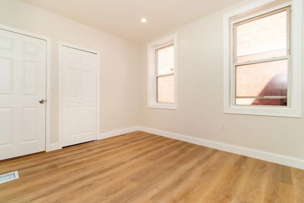 331 Centre St, Jamaica Plain