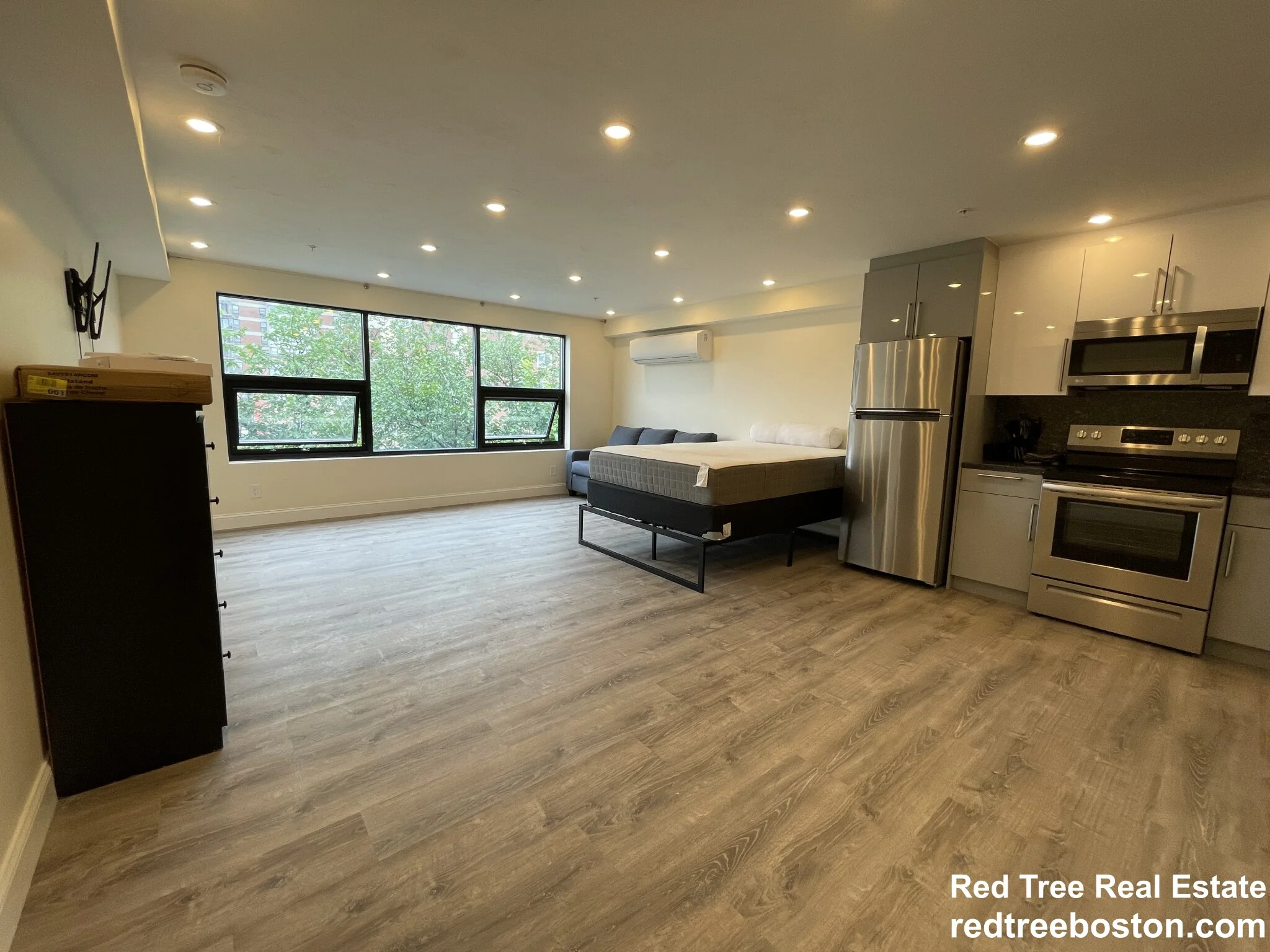 1028 Commonwealth Ave, Boston