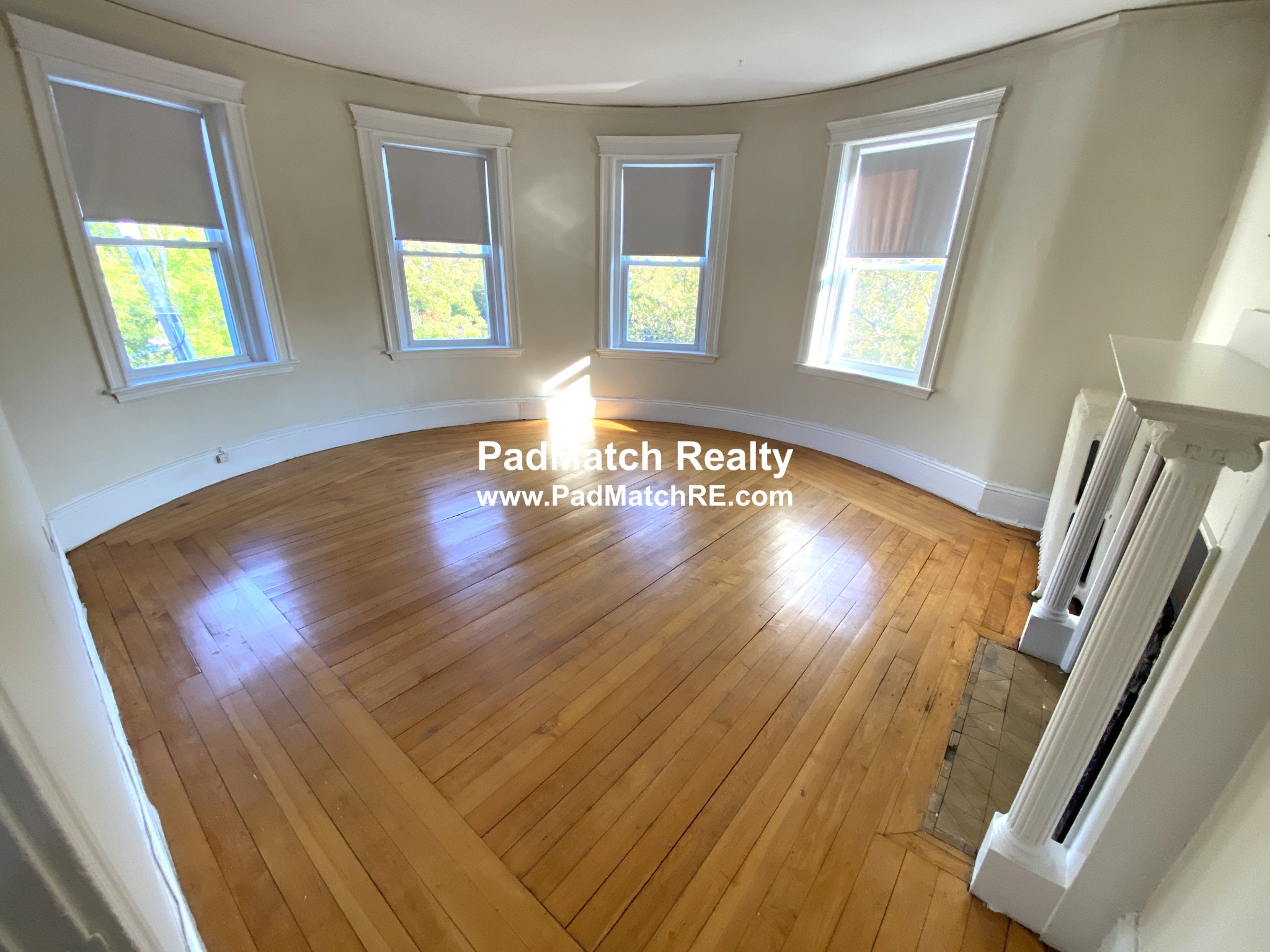 1822 Beacon St, Brookline