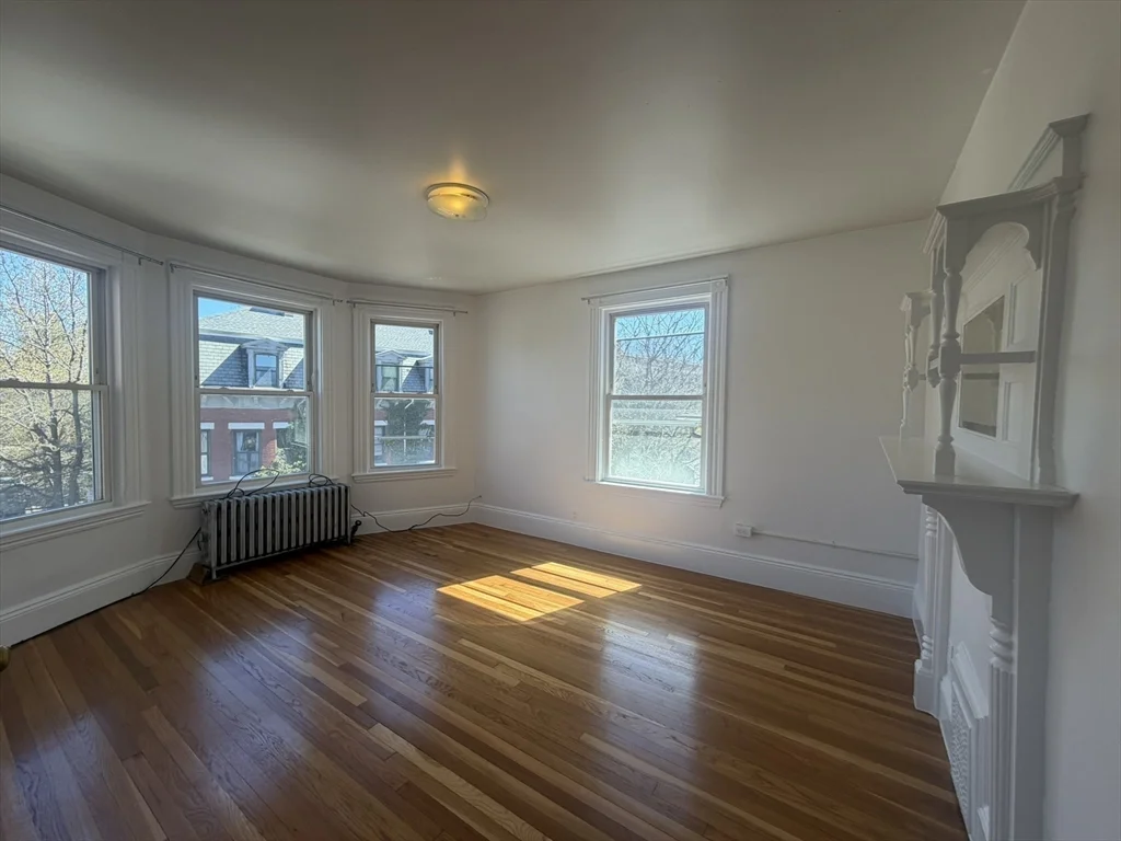182 Harvard St, The Port