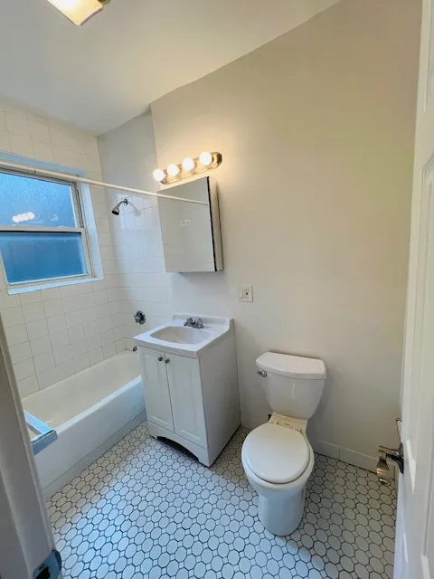 111 Norway St, Fenway