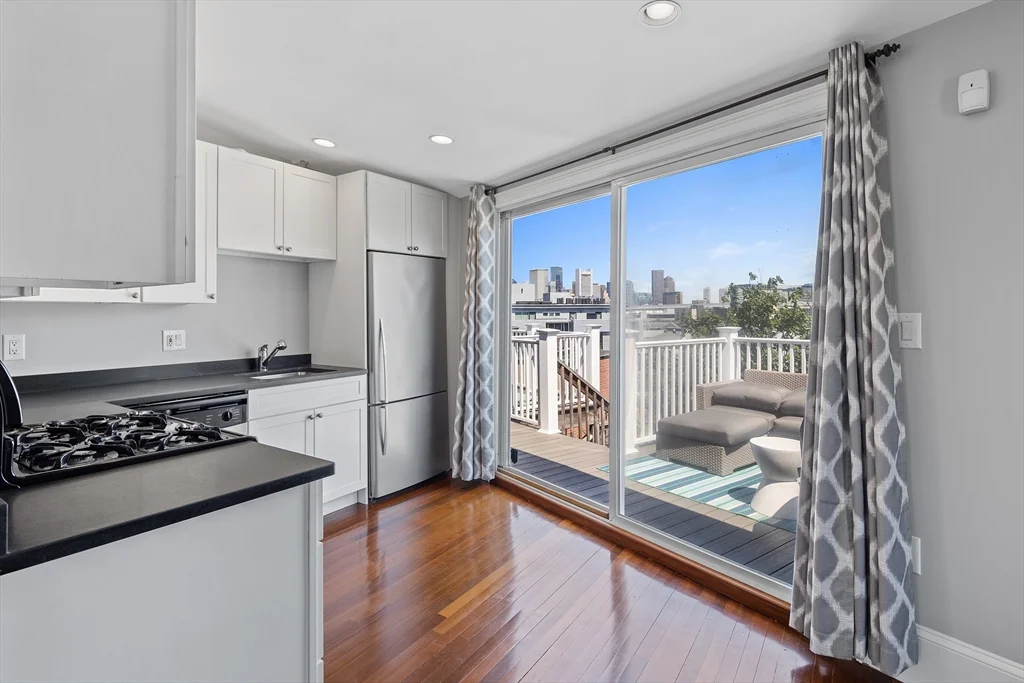 24 Emerson St, South Boston