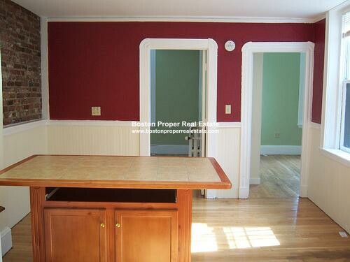 72 Revere St, Beacon Hill