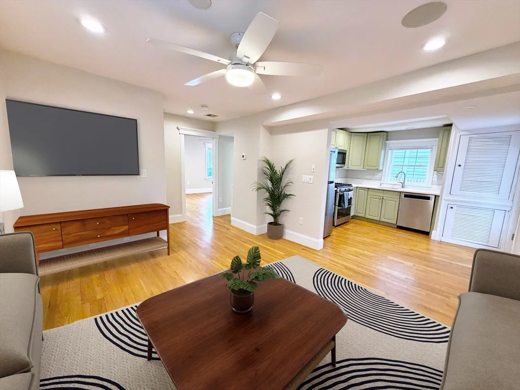 37 Fenton St, Dorchester