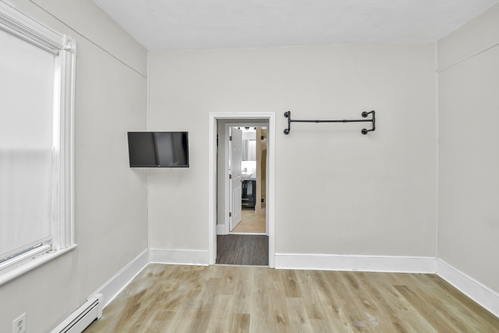 8 Shawmut Ter, Malden