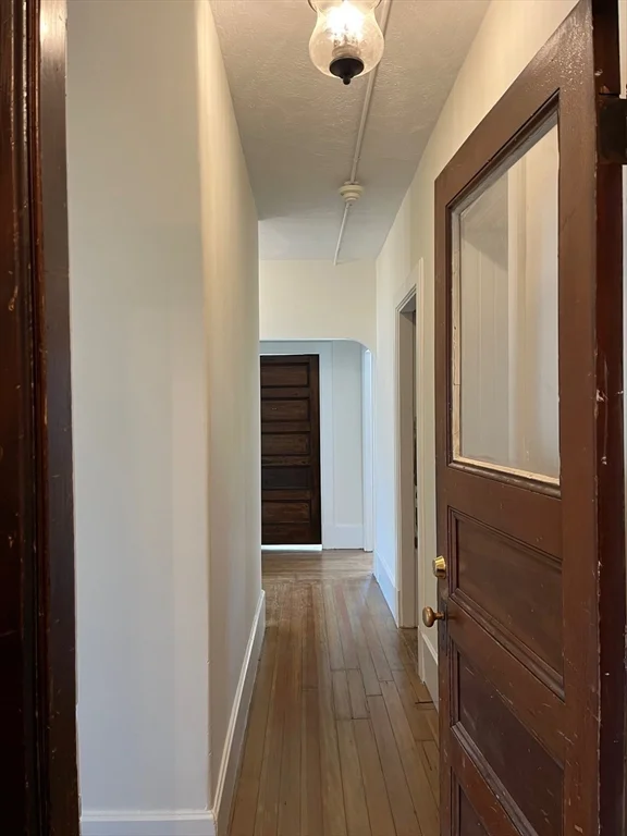 124 Walnut St, Clinton