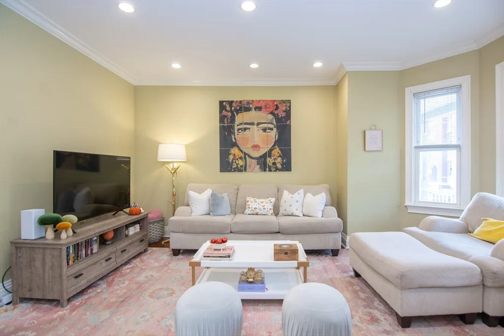 214 South St, Jamaica Plain