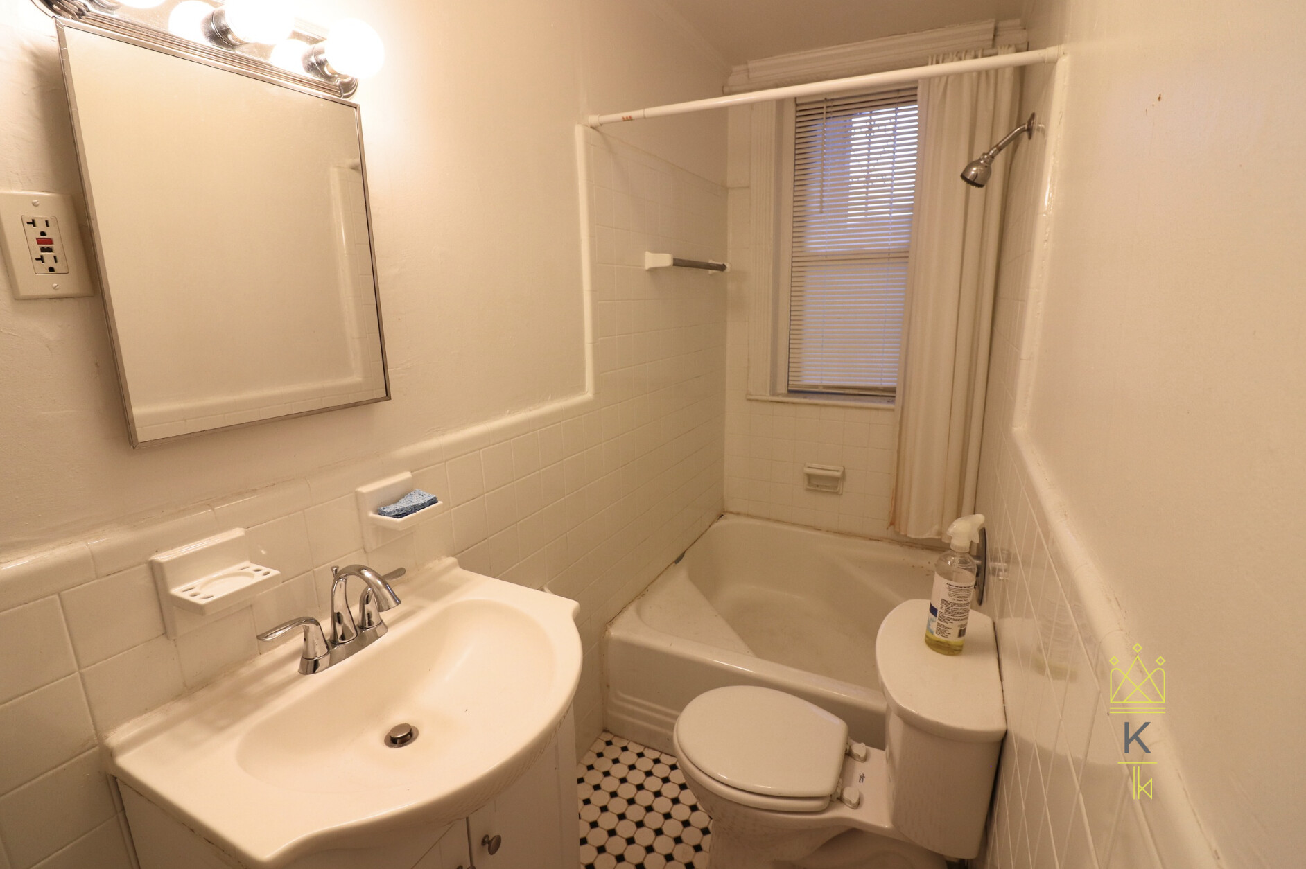 1959 Commonwealth Ave, Brighton