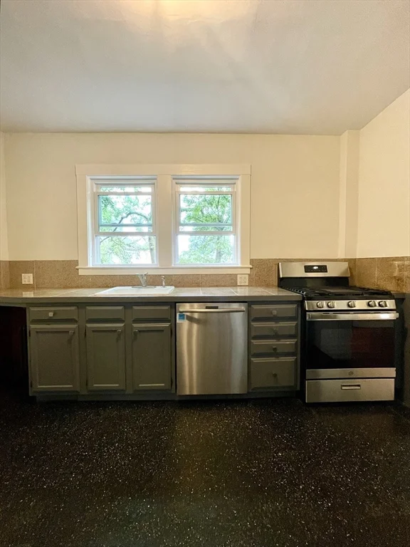 11 Mount Cushing Ter, Dorchester