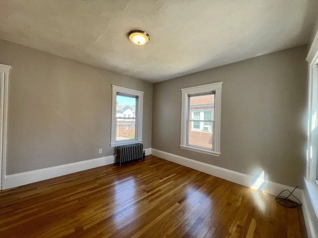17 Sanborn, Reading