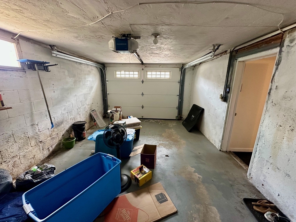 57 Maurice St, Medford