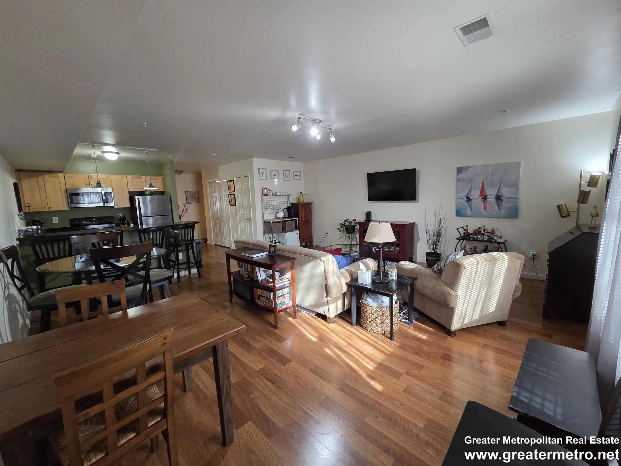 39 Chelsea St, East Boston