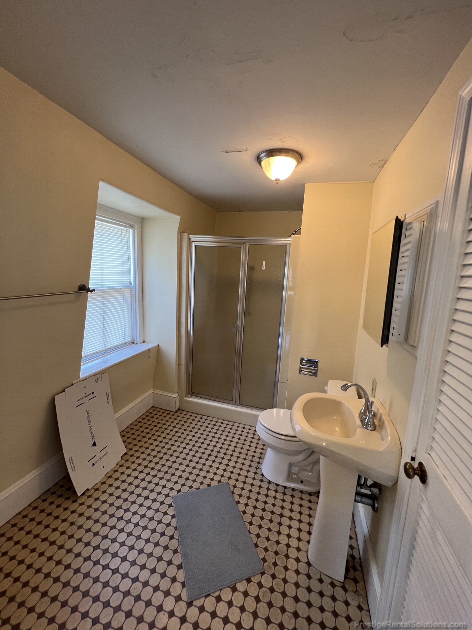 1122 River St, Hyde Park