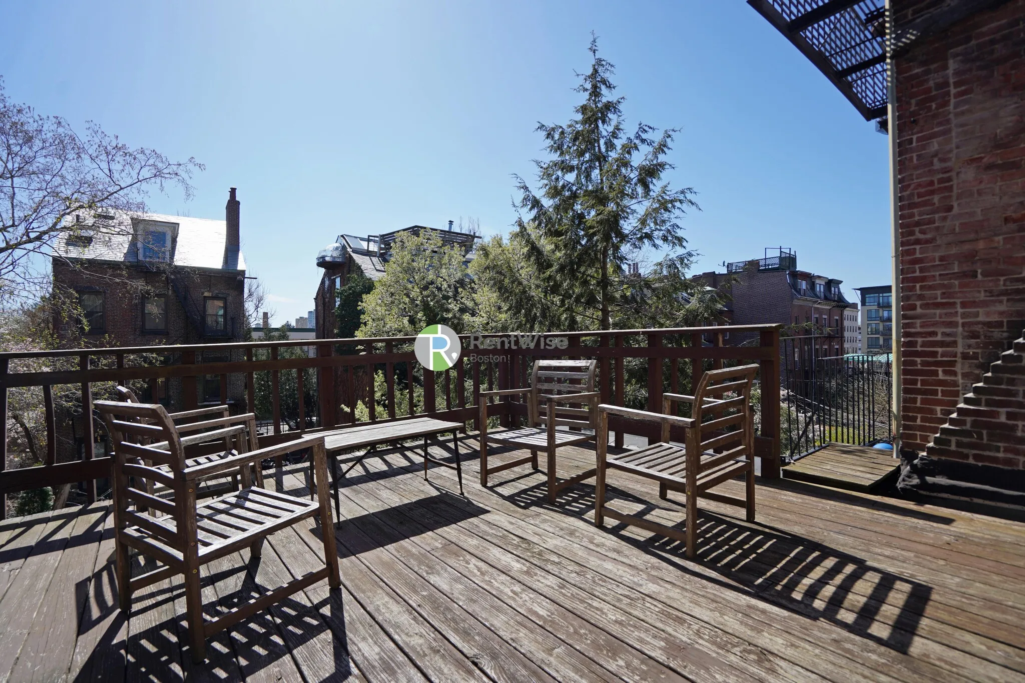 525 Massachusetts Ave, Roxbury