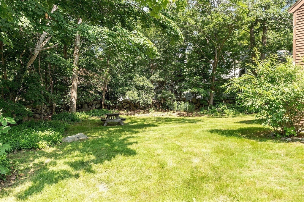 4 Lowest Ln, Rockport