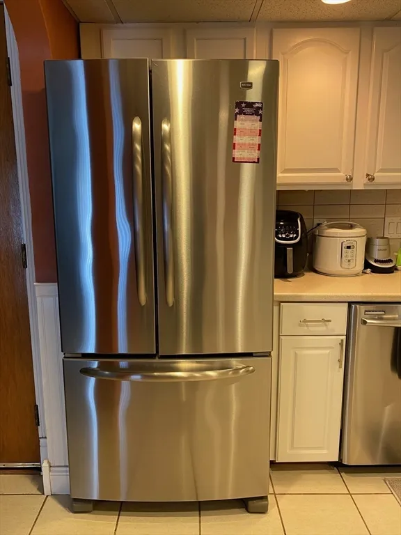 4 Shadowbrook Ln, Milford