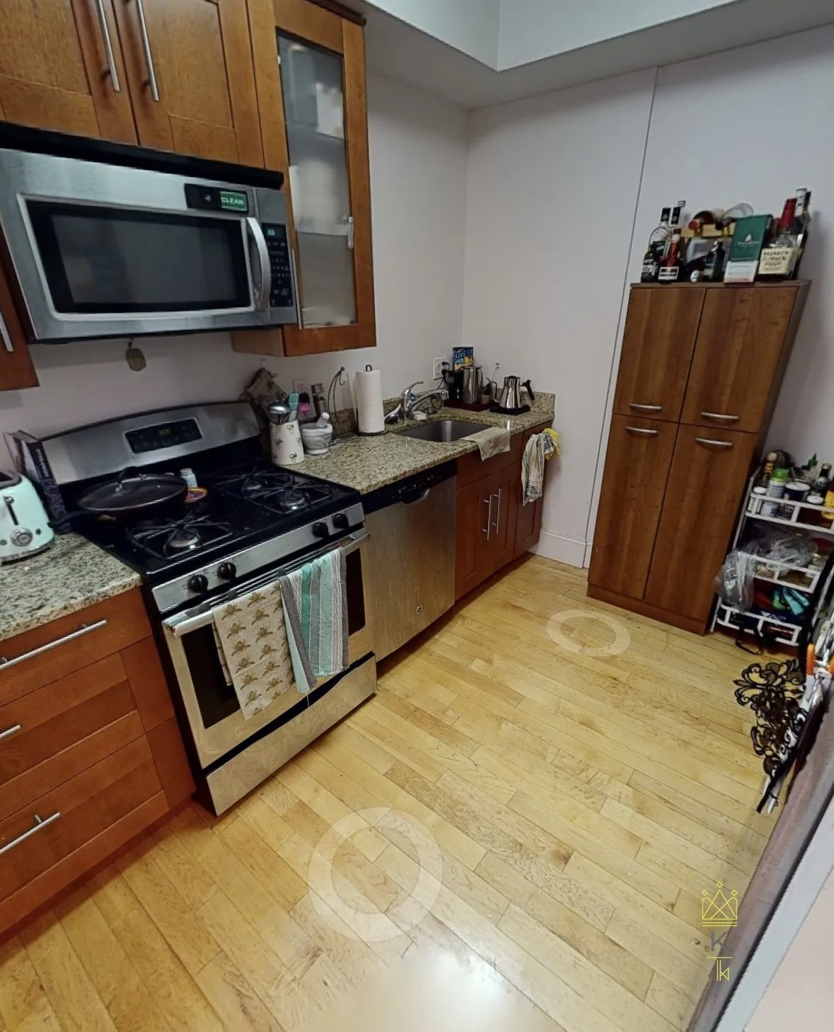 672 Washington St, Aspinwall Hill