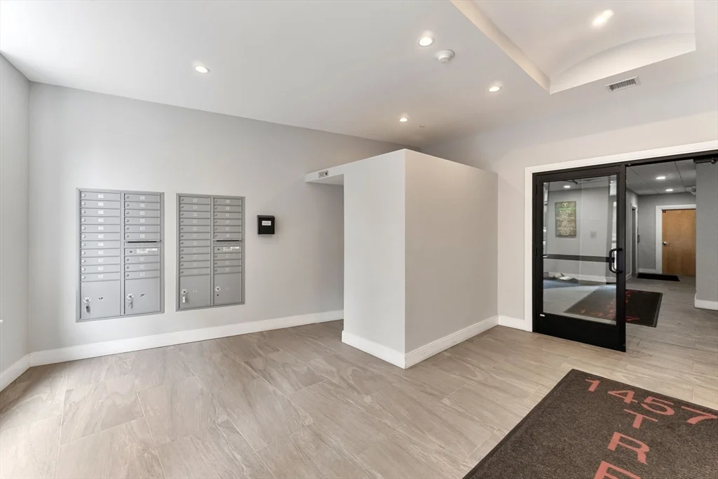 1457 Tremont St, Mission Hill