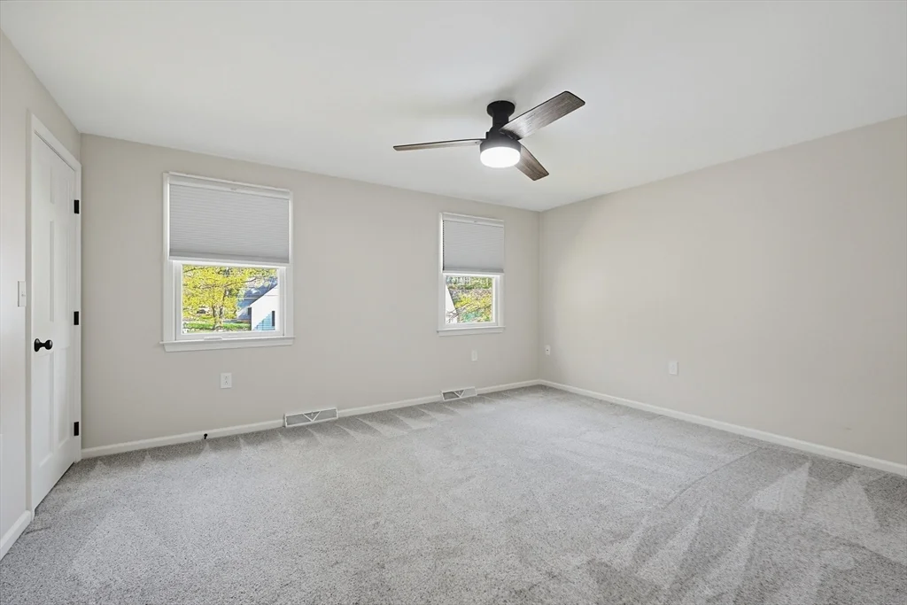 1 West Belcher, Foxboro