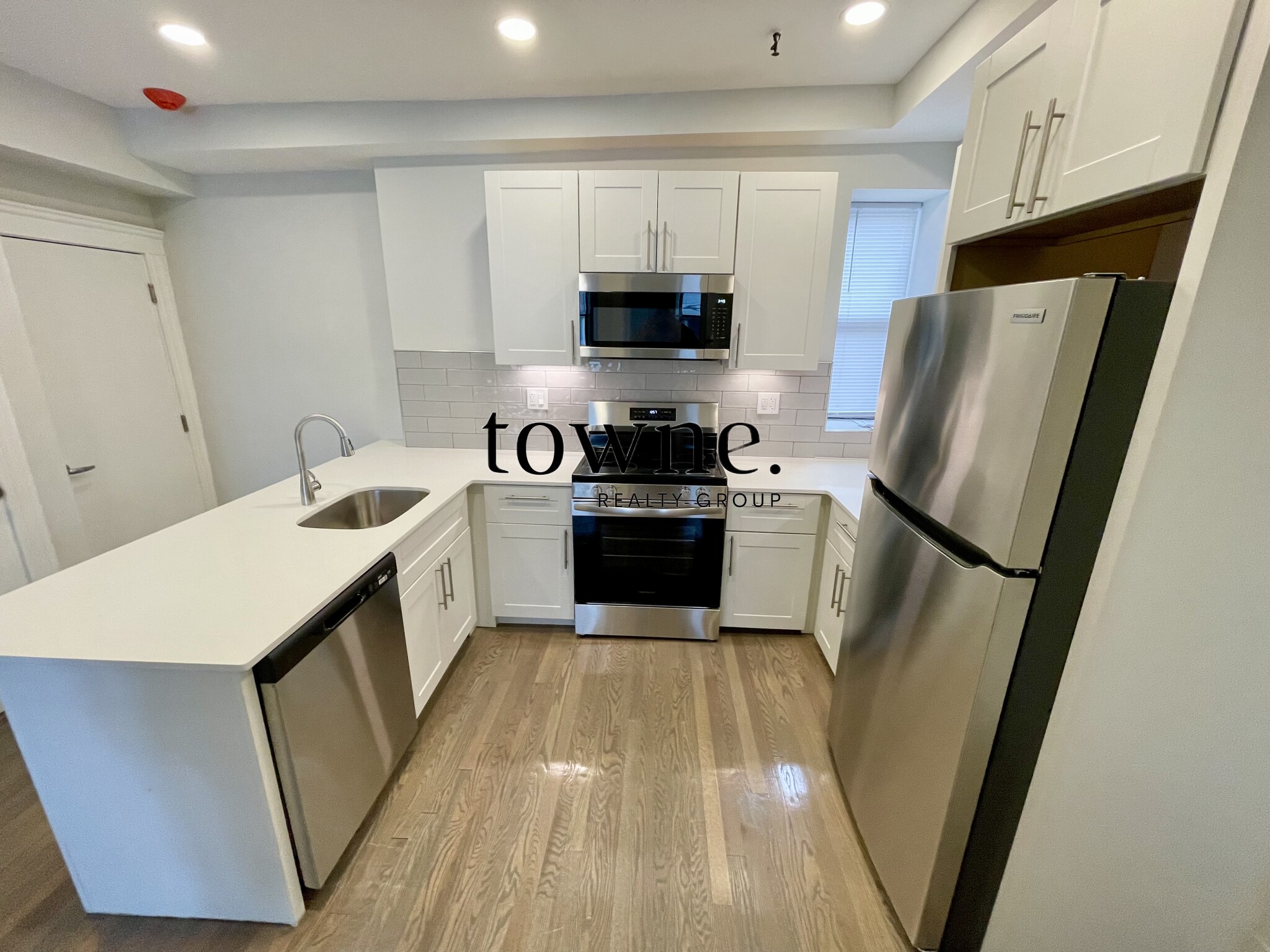 11 Peterborough St, Fenway