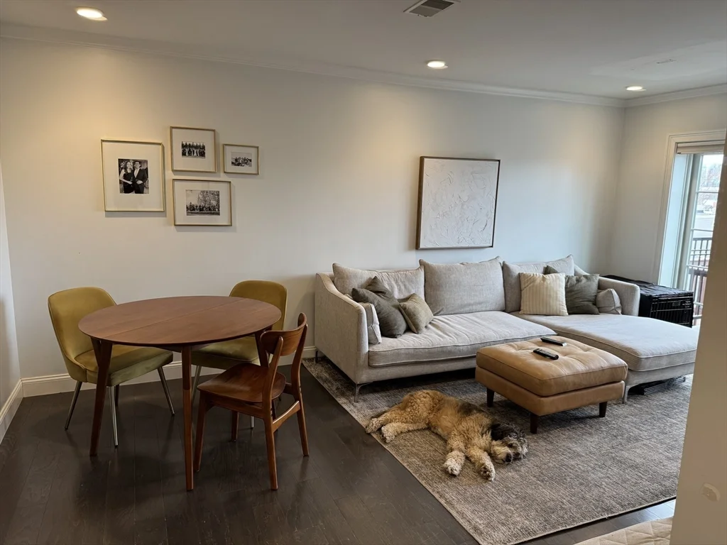 728 East Broadway, South Boston
