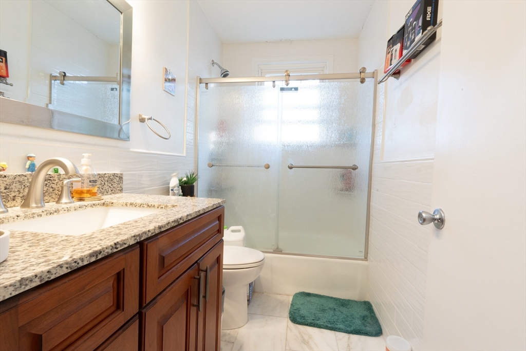 41 Davis Ave, Norwood