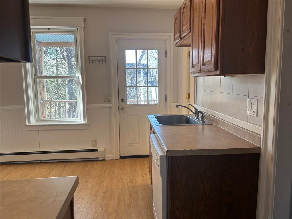 292 Providence Rd, Grafton