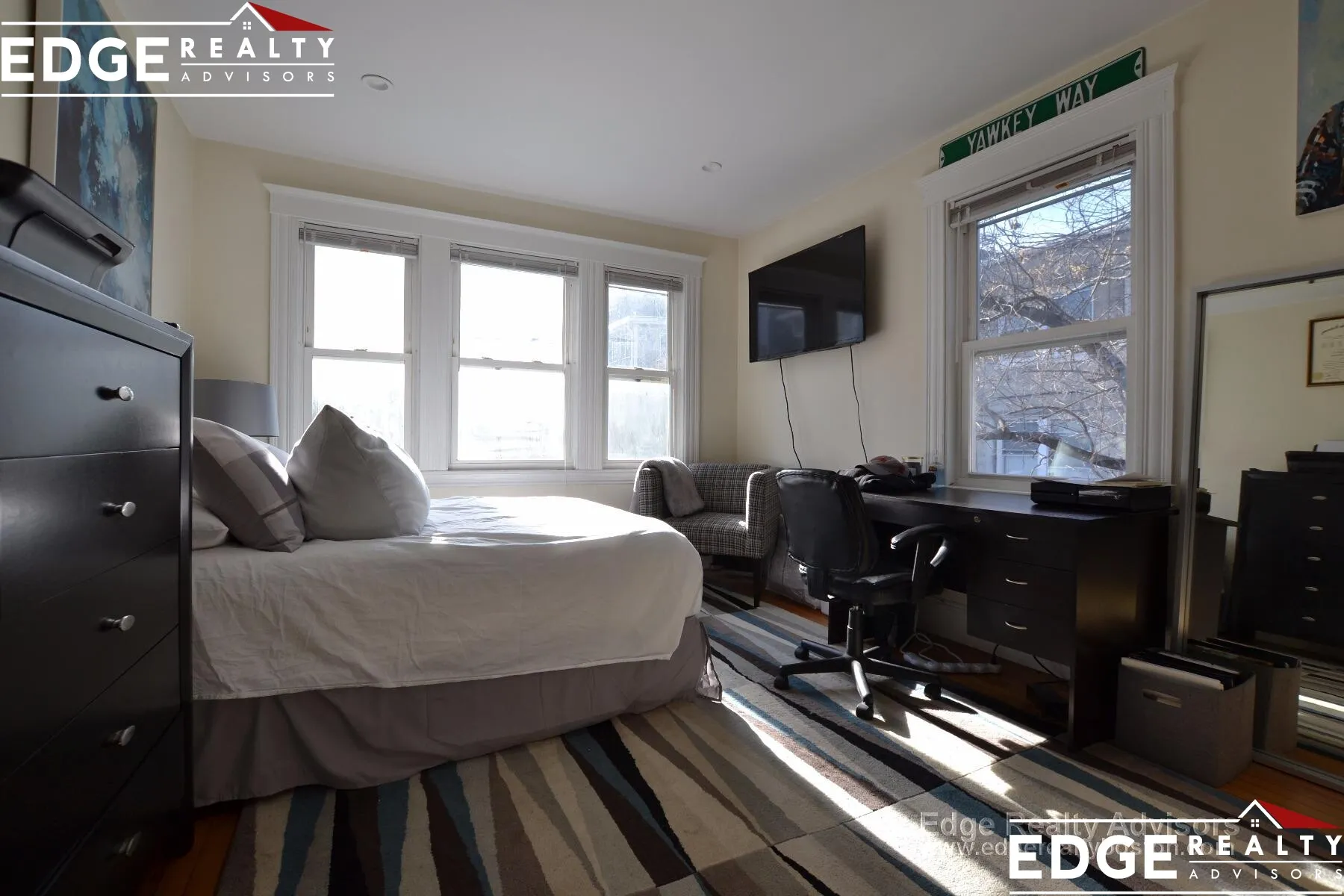 8 Sawyer Ter, Allston