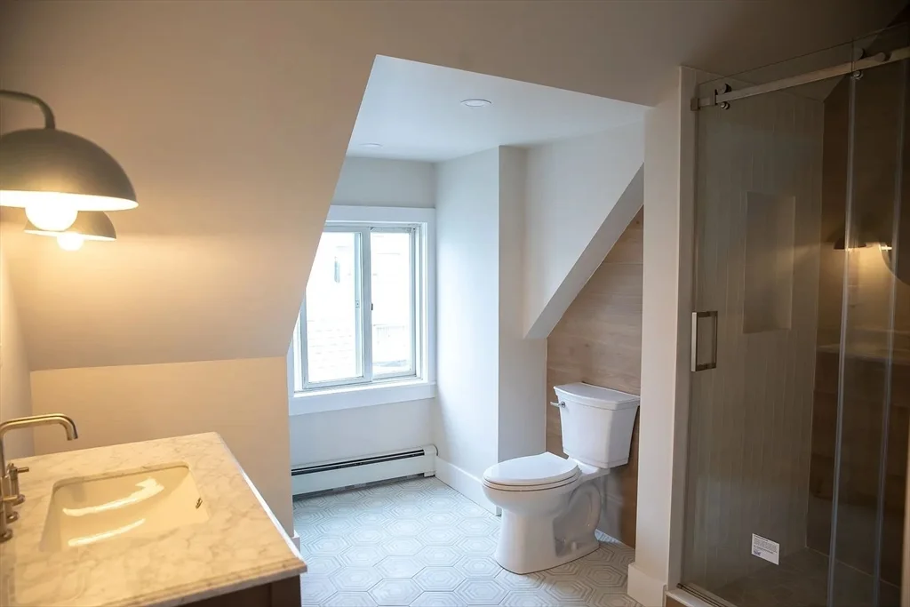 41 Fernwood Ave, Revere