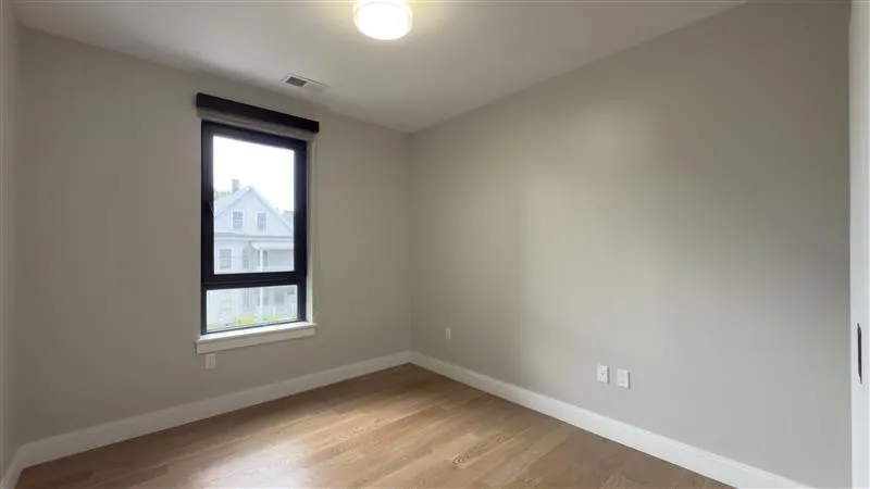 9 Central St, Spring Hill