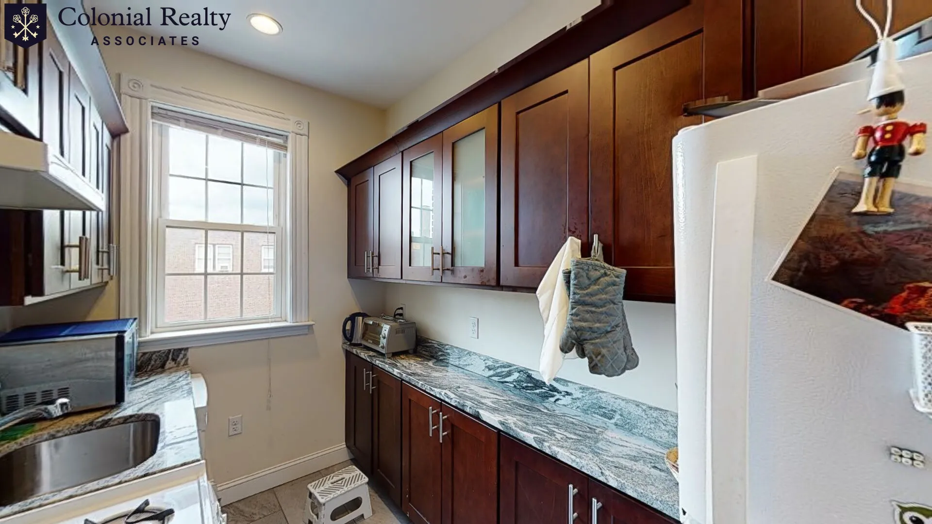 15 Glenville Ave, Allston