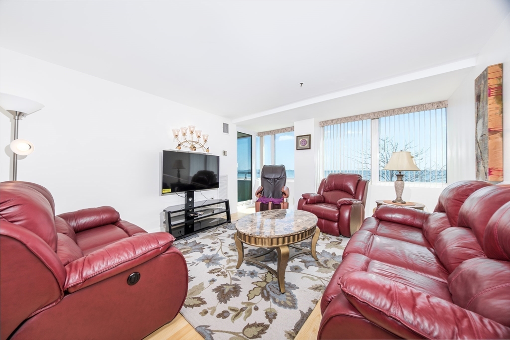 350 Revere Beach Boulevard, Revere