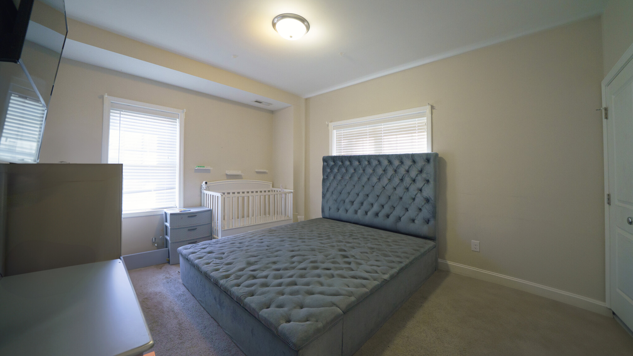 60 Holworthy St, Roxbury