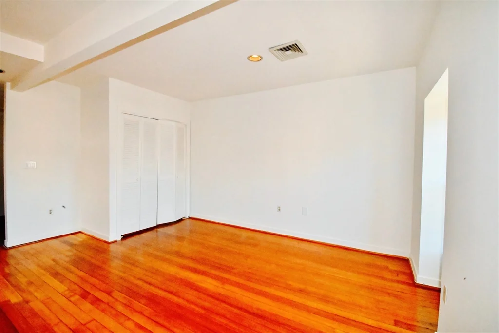 32 Fairfield, Back Bay