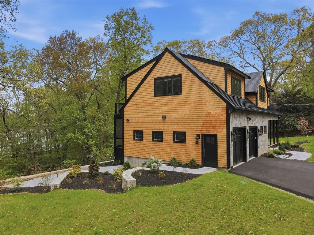 22 Kruger Rd, Hopkinton
